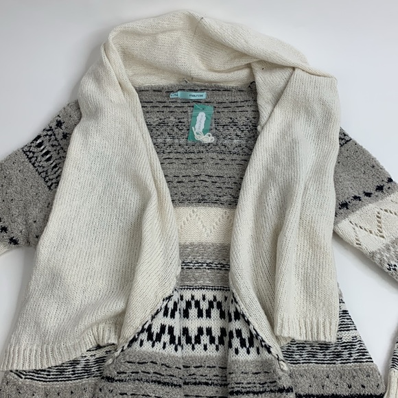 Maurice’s Cardigan Sweater Size Large Open front Creme Black Gray New NWT - Picture 3 of 14